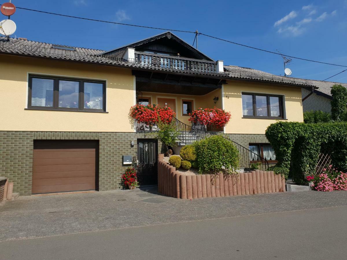 Eifelflair Apartment Retterath Exterior photo